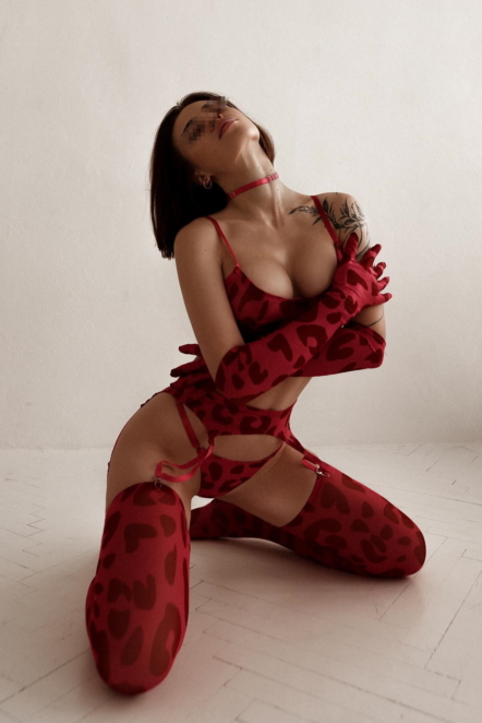 Катя - cекс и интим услуги у метро Петроградская за 6000 р. час, телефон +7(981)289-01-65 - фото 1