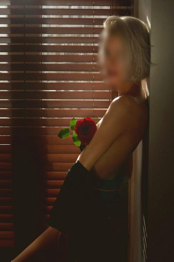 Индивидуалка Любовь СПб у метро Удельная, телефон +7(999)028-14-58