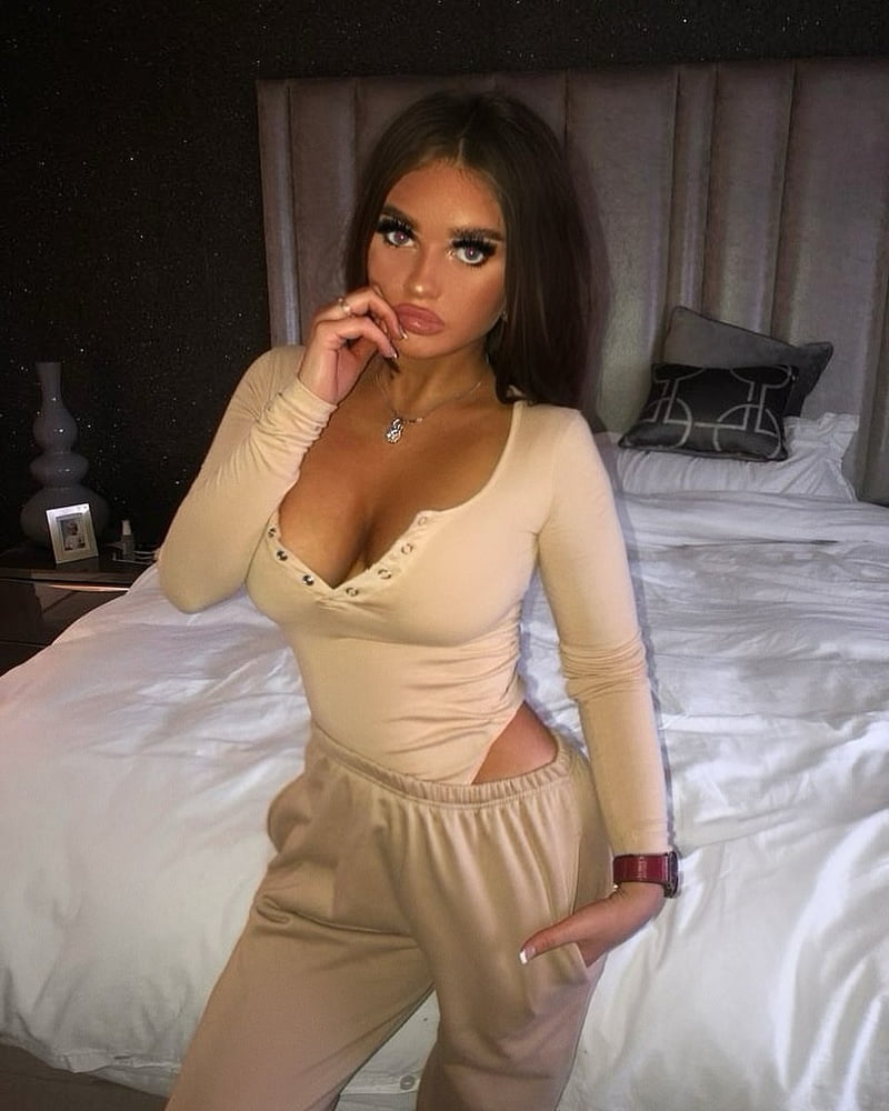 Индивидуалка Лиля СПб у метро Чернышевская, телефон +7(981)136-33-84