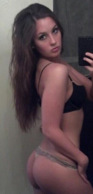 Проститутка Лера Санкт-Петербурга у метро Парк Победы, телефон +79812142180