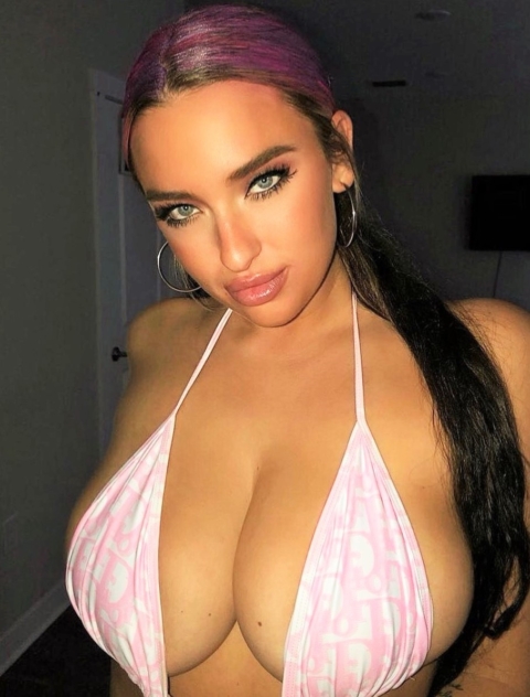 Путаны Санкт-Петербург, Кристина - cекс и интим услуги у метро Новочеркасская за 8000 р. час, телефон +7(981)155-42-85 - фото 3